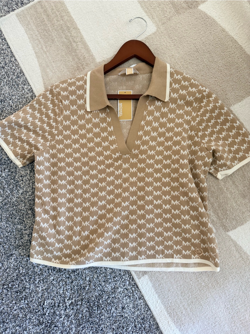 NWT Michael Kors Monogram Short-Sleeve Knit Top – Size XL